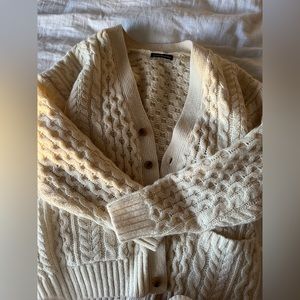NWOT Brandy Melville Cardigan